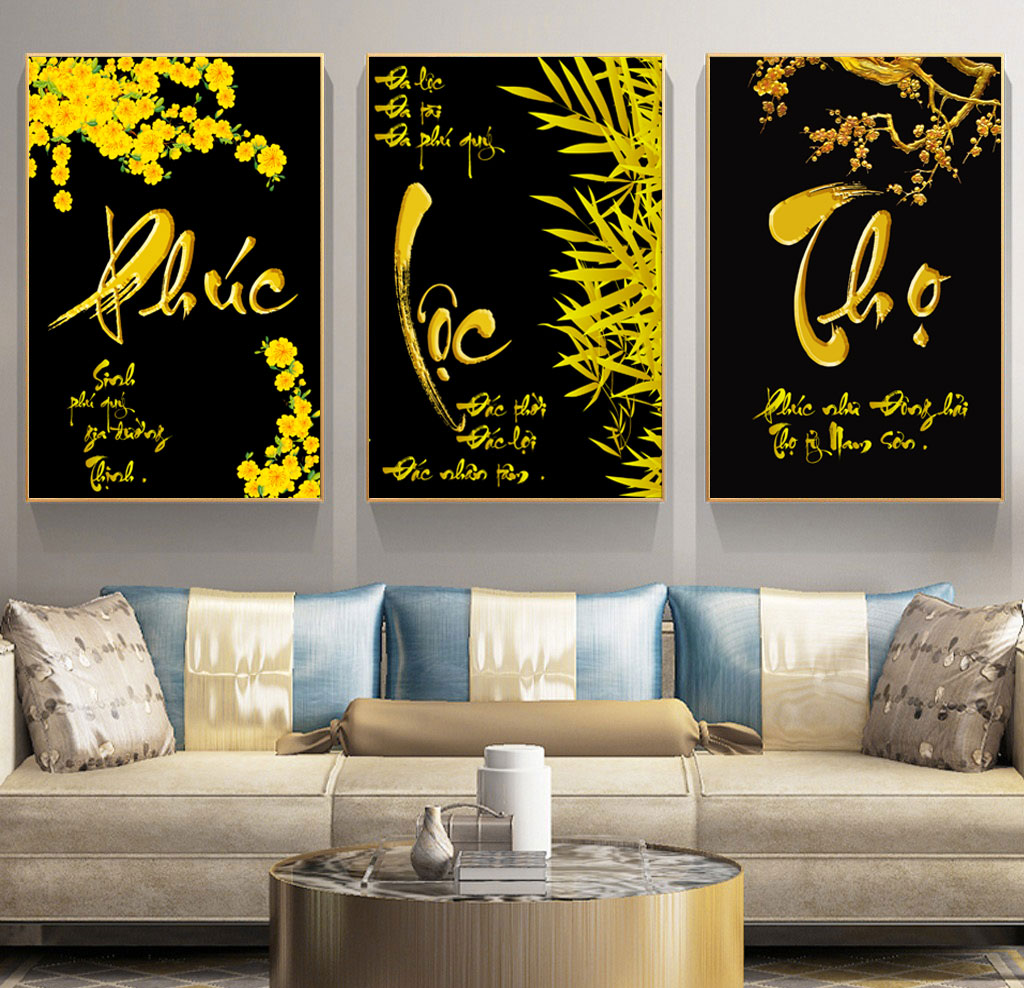 File of calligraphy of welfare and relics in yellow letters with black background - PLT004